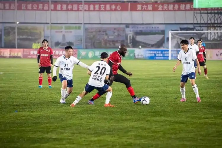 CBA联赛：新疆伊力特 VS 浙江稠州金租